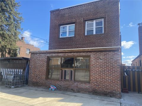 Photo of 2730 Middletown Rd, Pittsburgh, PA 15205 (MLS # 1746226)