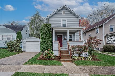 Photo of 560 Grant St, Indiana, PA 15701 (MLS # 1727143)