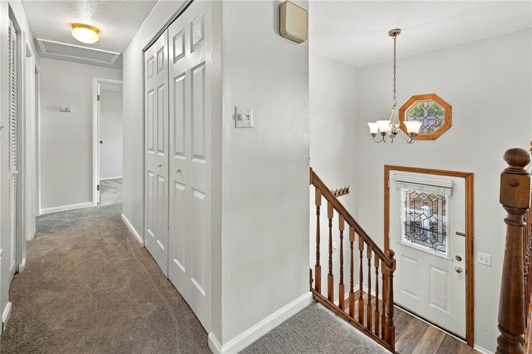 220 Glenmore Dr