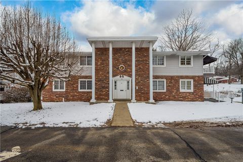 160 W Palm St 3 N Franklin Twp PA 15301