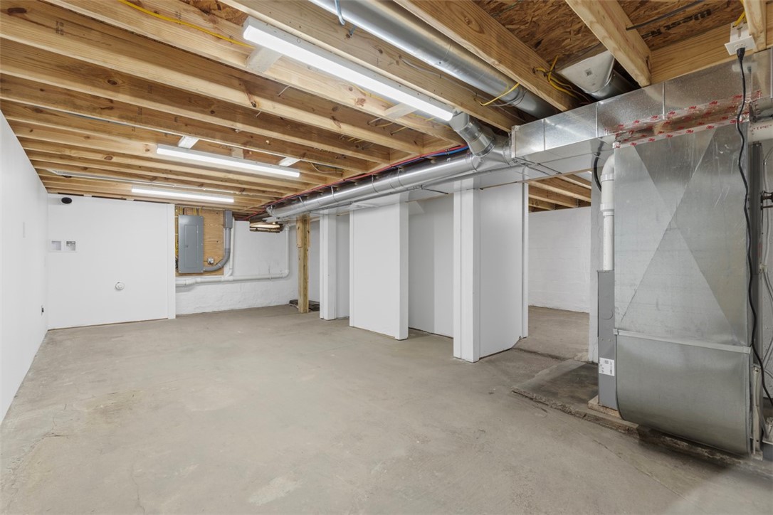 Chartiers, Pennsylvania 15301, United States, 2 Bedrooms Bedrooms, ,1 BathroomBathrooms,Residential,Active,85355