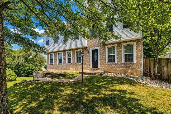 Photo 1 of 26 — 415 Crossbow, New Stanton, PA 15672