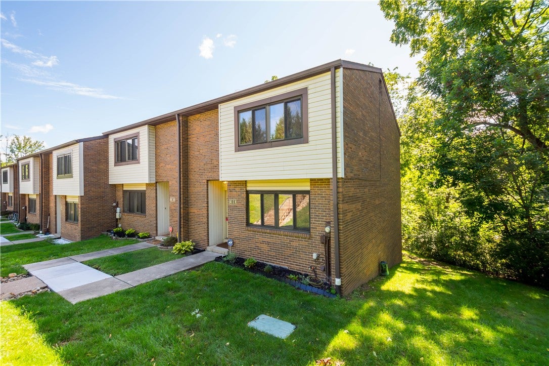 108 Springwater Ct