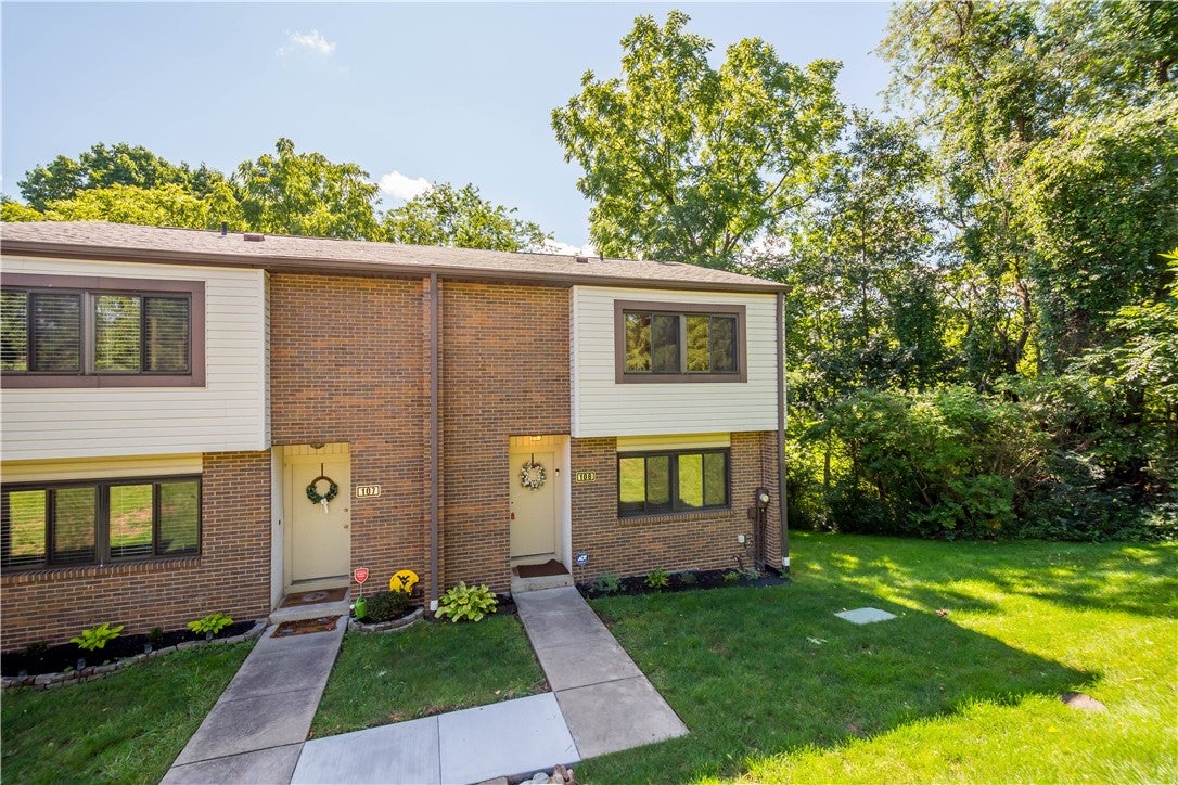 108 Springwater Ct
