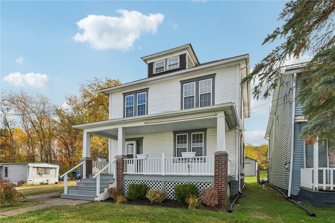 South Connellsville, Pennsylvania 15425, United States, 3 Bedrooms Bedrooms, ,2 BathroomsBathrooms,Residential,Active,235321