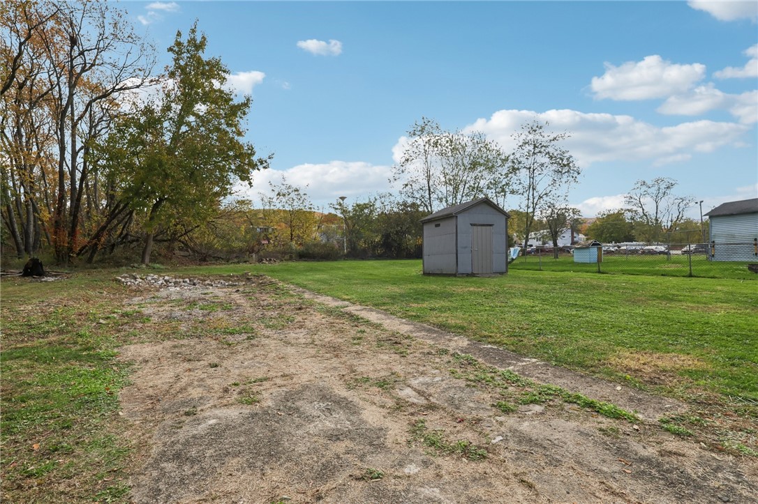 South Connellsville, Pennsylvania 15425, United States, 3 Bedrooms Bedrooms, ,2 BathroomsBathrooms,Residential,Active,235321