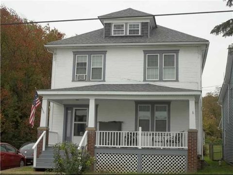 Photo of 1823 Baldridge Ave, Connellsville, PA 15425 (MLS # 1727775)