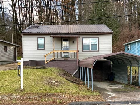 346 Maple St Indiana Boro PA 15701