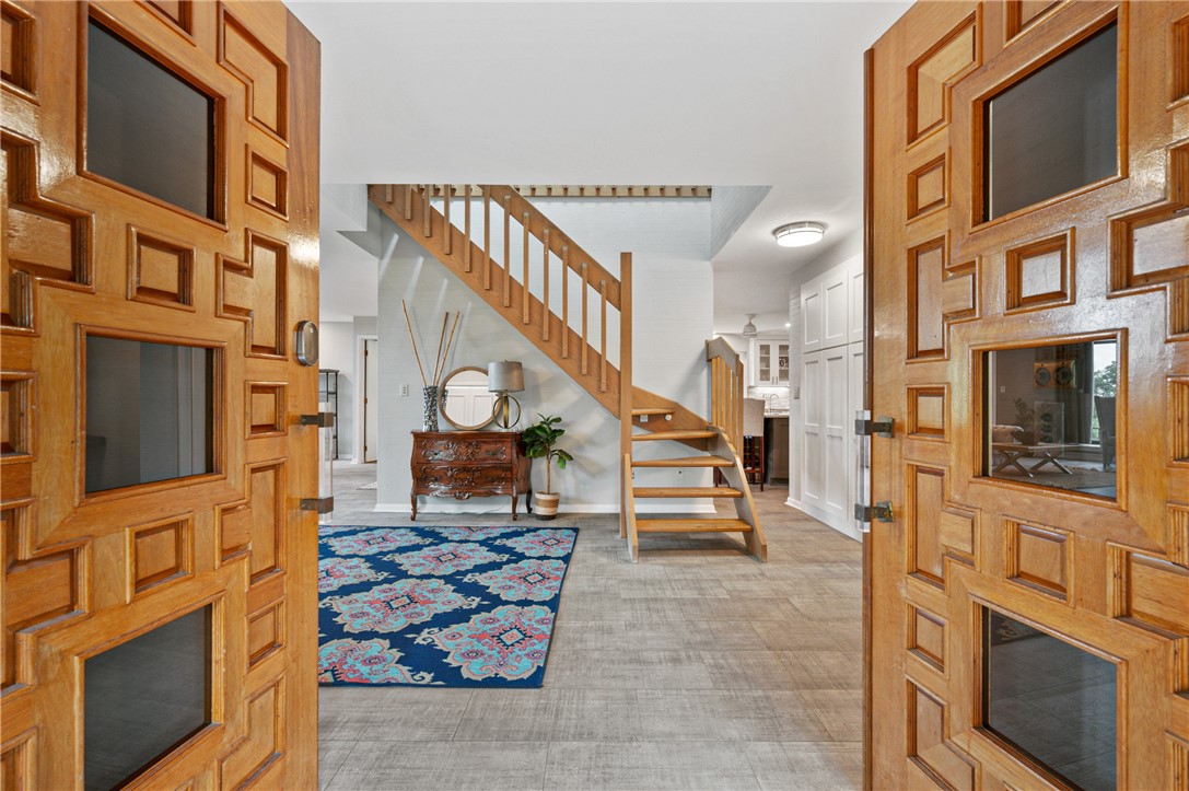 6 Jaycee Dr