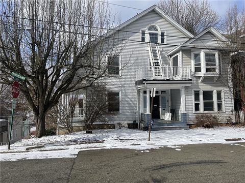 Photo of 340 S Pennsylvania Ave, Greensburg, PA 15601 (MLS # 1741115)