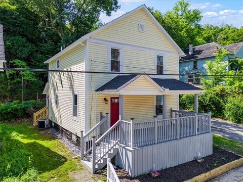 Photo of 455 Highland Ave, Aliquippa, PA 15001 (MLS # 1764323)
