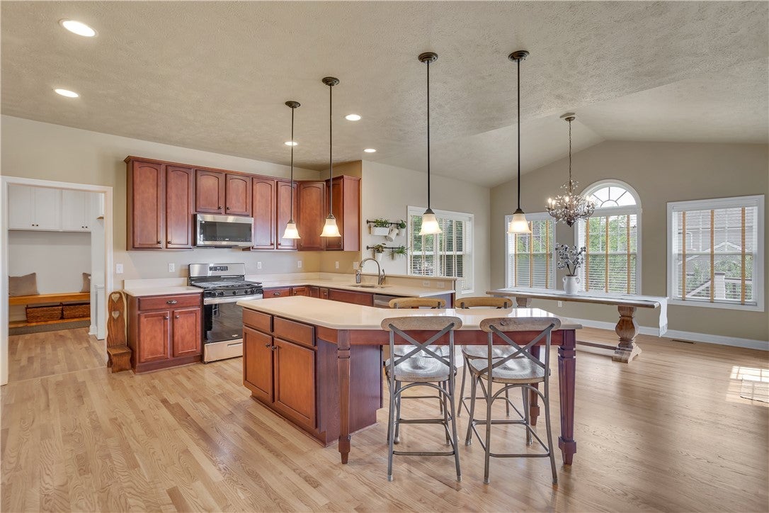 213 Windham Ln