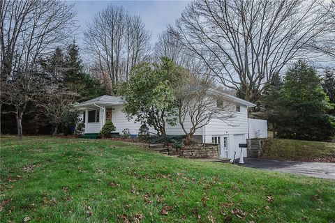Photo of 896 Fairman Ave, Indiana, PA 15701 (MLS # 1732154)