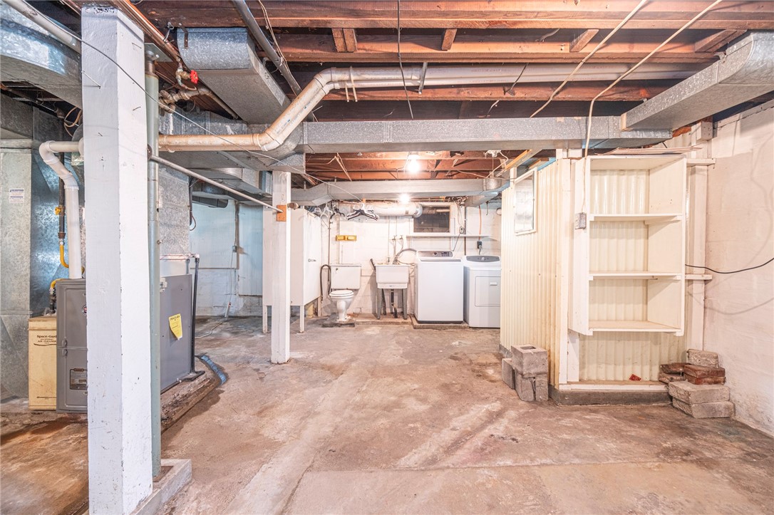 Ellwood City, Pennsylvania 16117, United States, 3 Bedrooms Bedrooms, ,3 BathroomsBathrooms,Residential,Active,168111