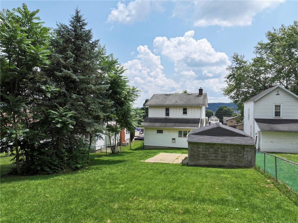 Ellwood City, Pennsylvania 16117, United States, 3 Bedrooms Bedrooms, ,3 BathroomsBathrooms,Residential,Active,168111