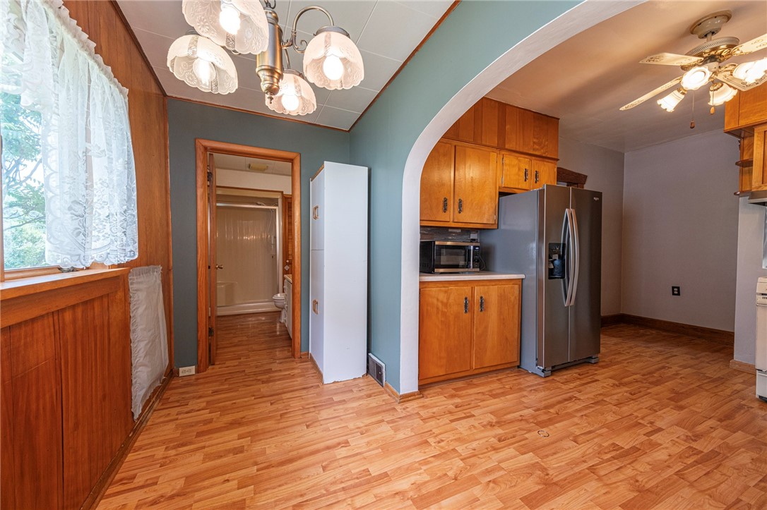 Ellwood City, Pennsylvania 16117, United States, 3 Bedrooms Bedrooms, ,3 BathroomsBathrooms,Residential,Active,168111