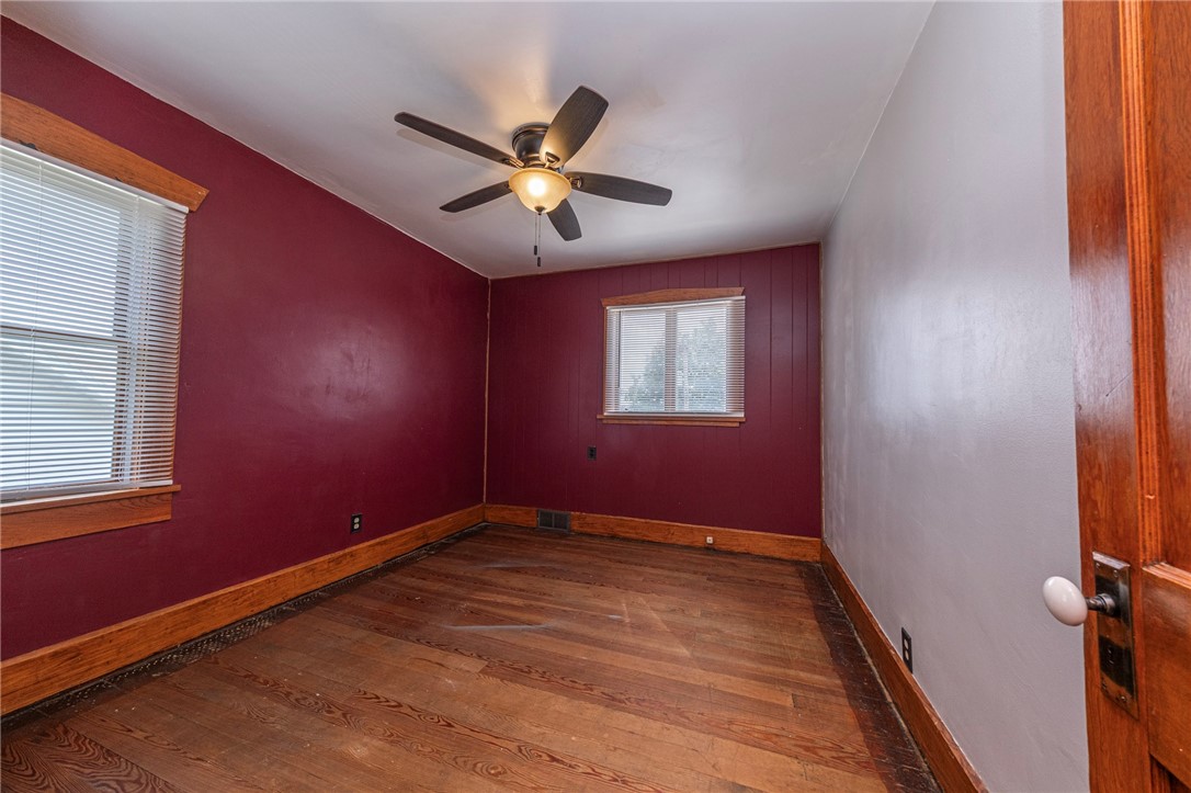 Ellwood City, Pennsylvania 16117, United States, 3 Bedrooms Bedrooms, ,3 BathroomsBathrooms,Residential,Active,168111