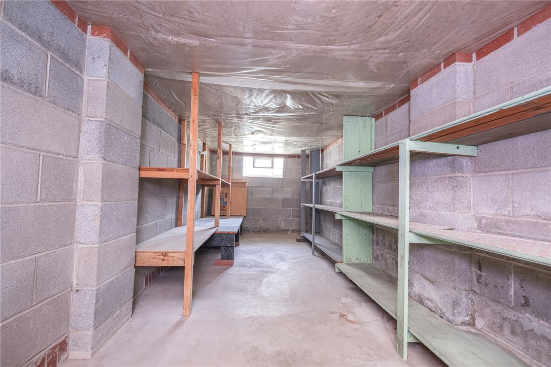 Ellwood City, Pennsylvania 16117, United States, 3 Bedrooms Bedrooms, ,3 BathroomsBathrooms,Residential,Active,168111