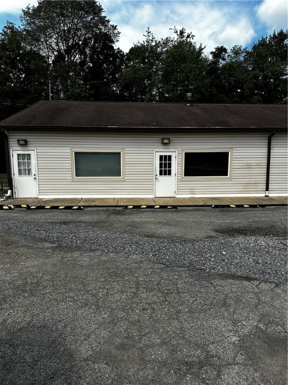 Middlesex Twp, Pennsylvania 16002, United States, ,1 BathroomBathrooms,Residential,Active,52681