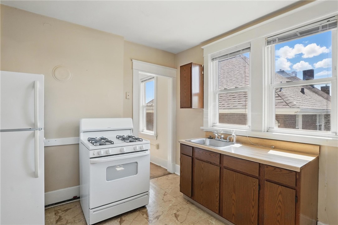 Dormont, Pennsylvania 15216, United States, ,Residential,Active,117395