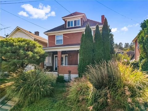 Photo of 730 6th Ave, Coraopolis, PA 15108 (MLS # 1725610)