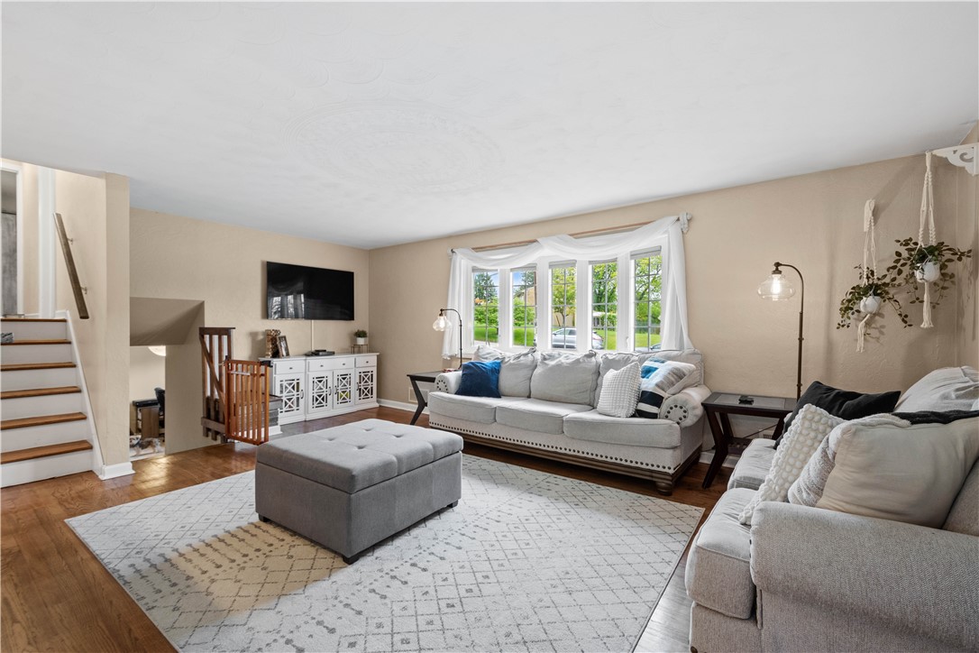 930 Havenwood Dr, Bethel Park, Pennsylvania image 7