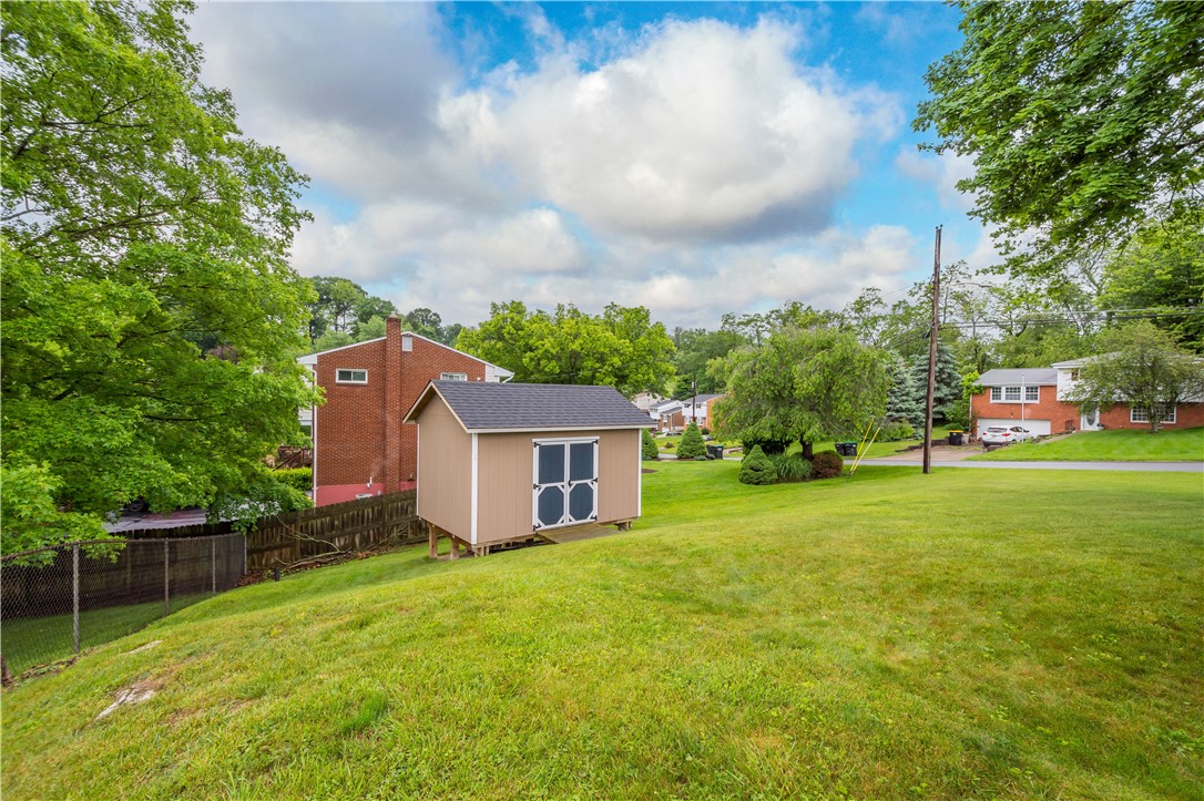 930 Havenwood Dr, Bethel Park, Pennsylvania image 22