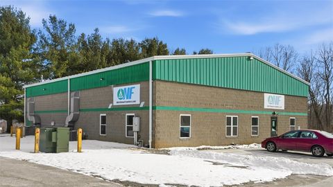 Photo of 3191 Washington Pike, Bridgeville, PA 15017 (MLS # 1735730)