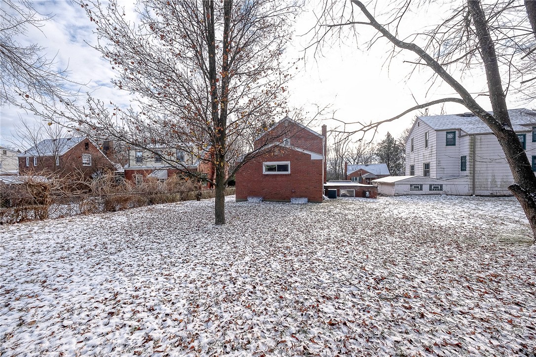 Ross Twp, Pennsylvania 15229, United States, 3 Bedrooms Bedrooms, ,2 BathroomsBathrooms,Residential,Contingent,25864