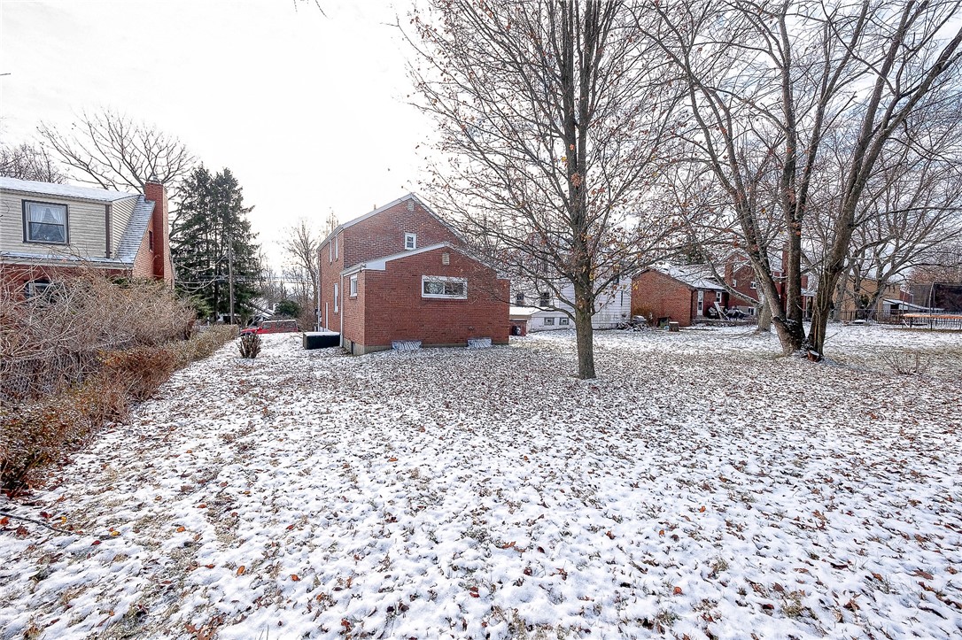 Ross Twp, Pennsylvania 15229, United States, 3 Bedrooms Bedrooms, ,2 BathroomsBathrooms,Residential,Contingent,25864