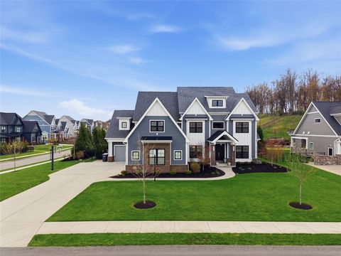 Photo of 124 Birch Dr, Wexford, PA 15090 (MLS # 1748698)