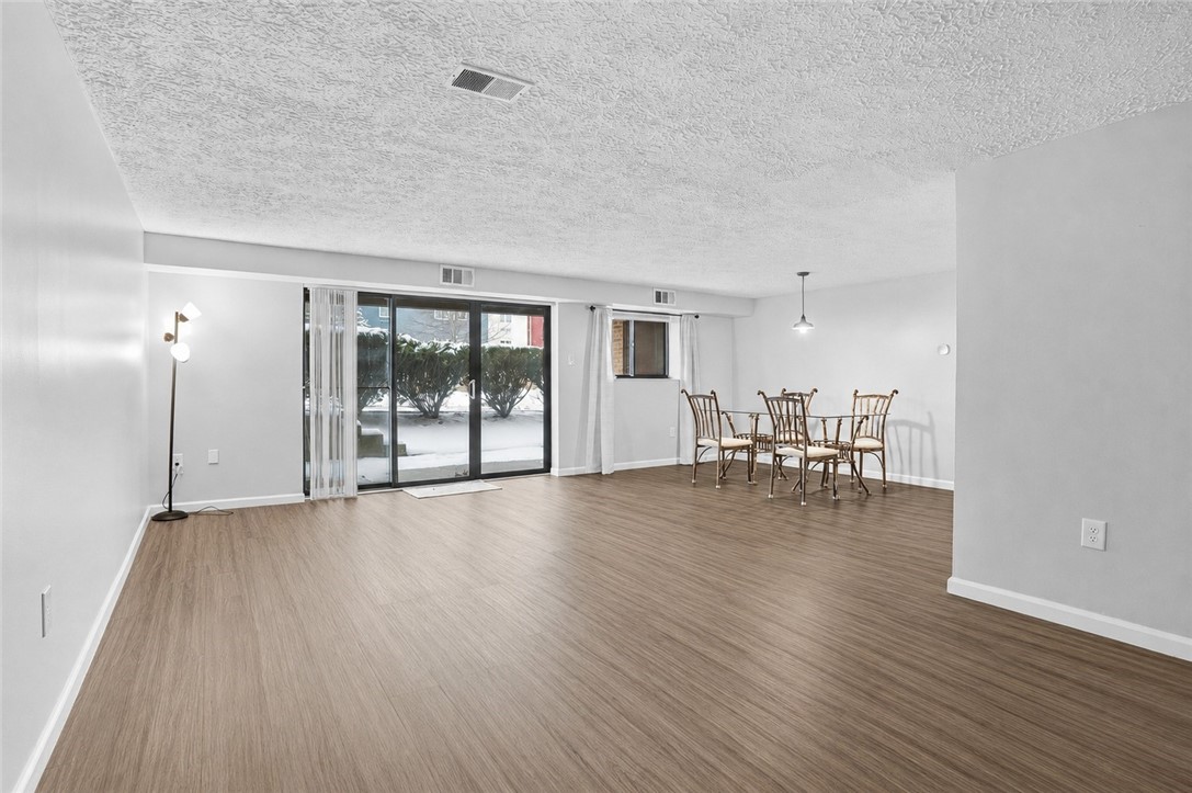 1204 Dutilh Rd 1