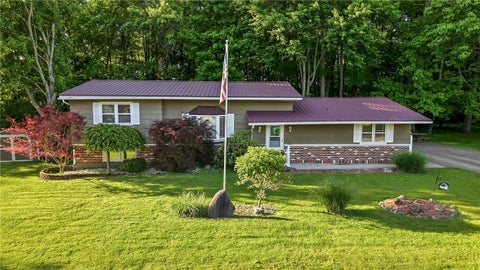 Photo of 48 Bentley Ave, Greenville, PA 16125 (MLS # 1758897)
