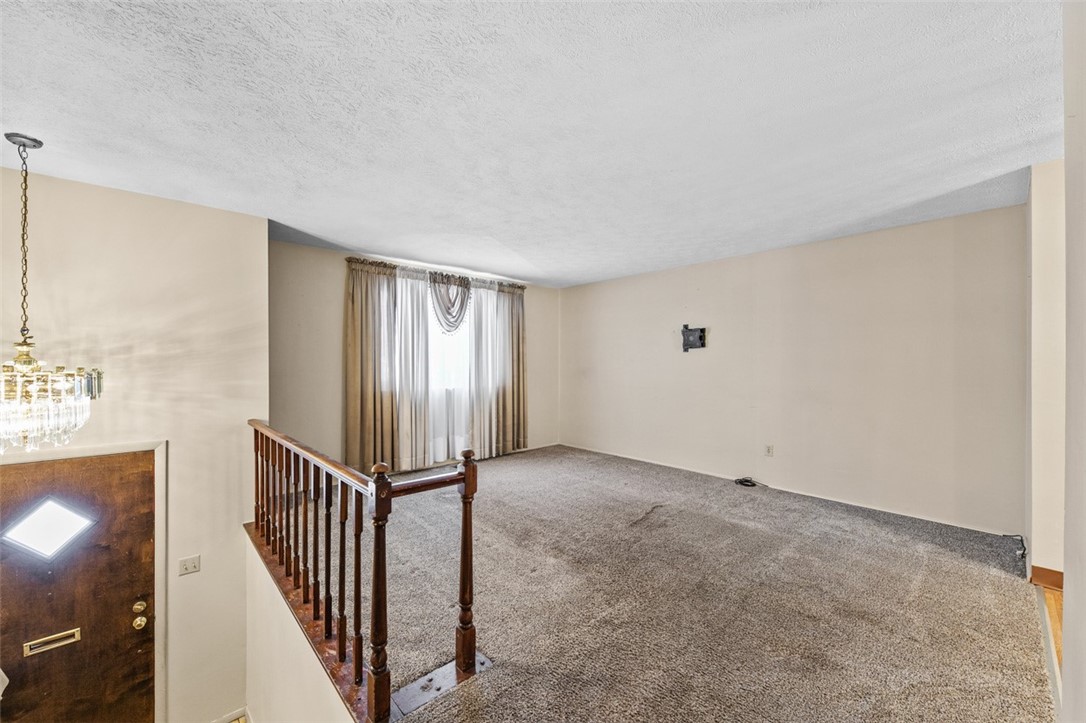 Murrysville, Pennsylvania 15626, United States, 3 Bedrooms Bedrooms, ,2 BathroomsBathrooms,Residential,Active,251363