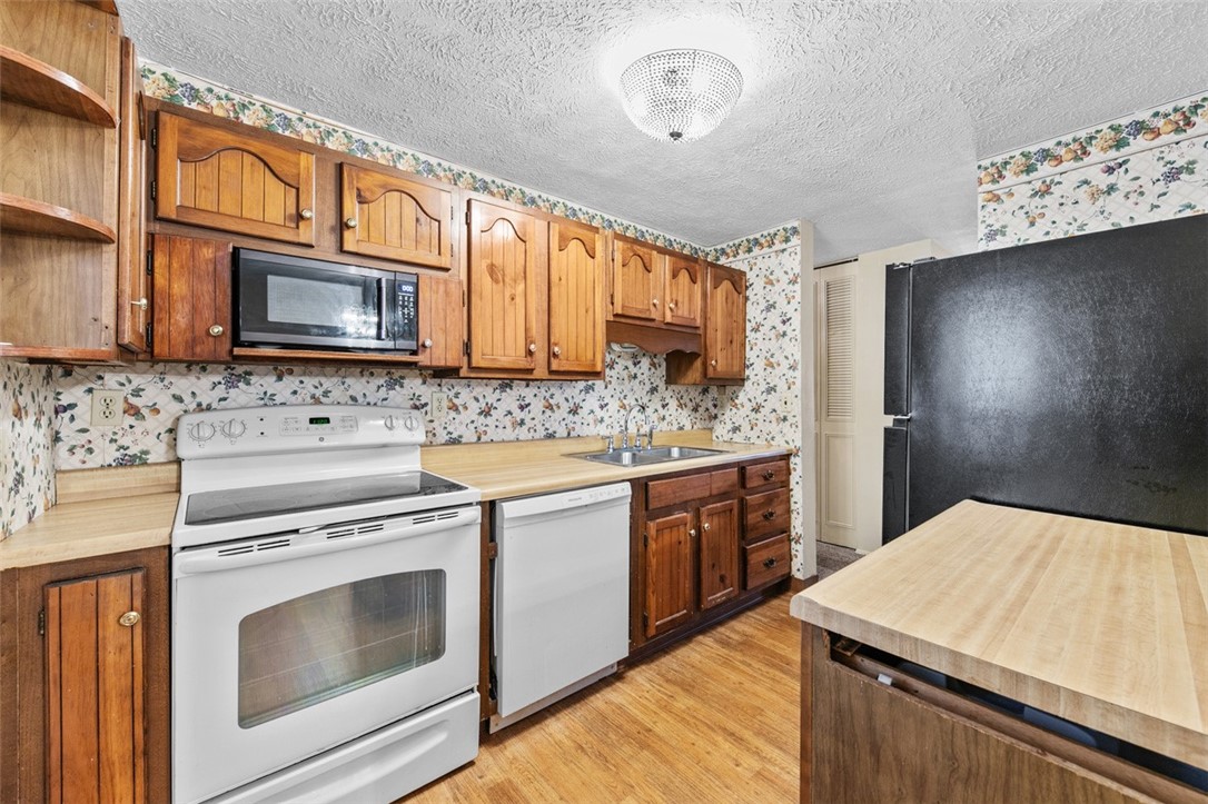 Murrysville, Pennsylvania 15626, United States, 3 Bedrooms Bedrooms, ,2 BathroomsBathrooms,Residential,Active,251363