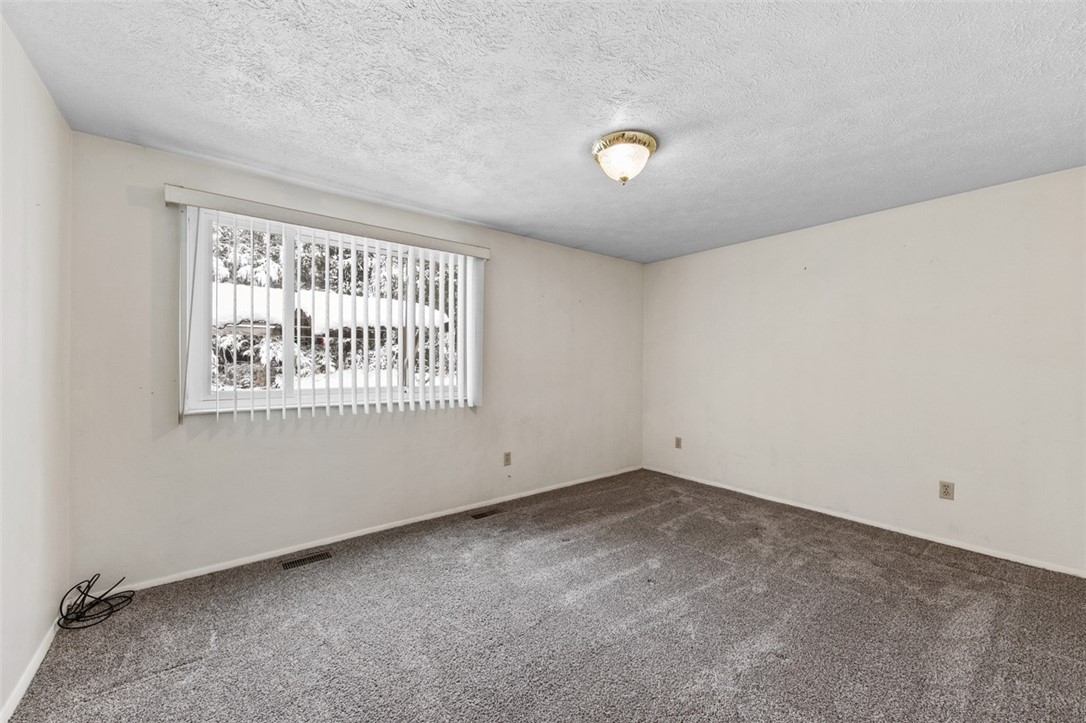 Murrysville, Pennsylvania 15626, United States, 3 Bedrooms Bedrooms, ,2 BathroomsBathrooms,Residential,Active,251363