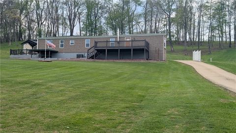 Photo of 203 Colvin Rd, Greensboro, PA 15338 (MLS # 1749262)