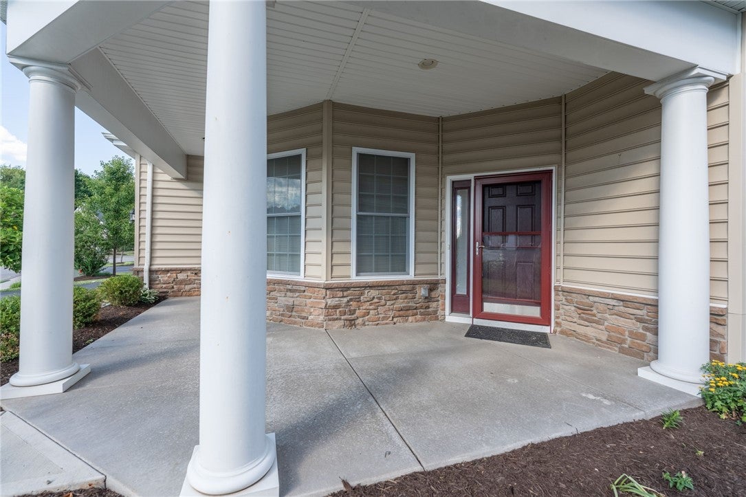 114 Gateway Dr