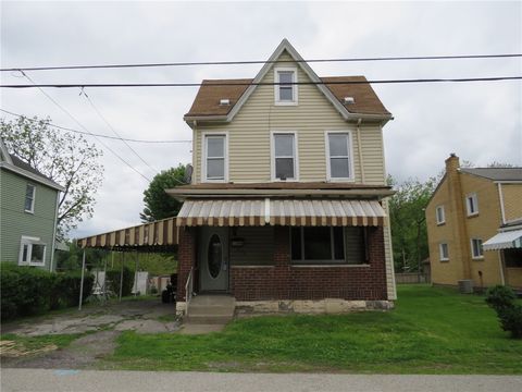 Photo of 276 Mckinley St, Pittsburgh, PA 15221 (MLS # 1751391)