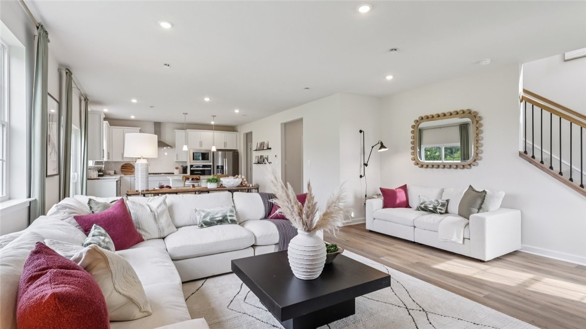 186 Laurel Hills Dr