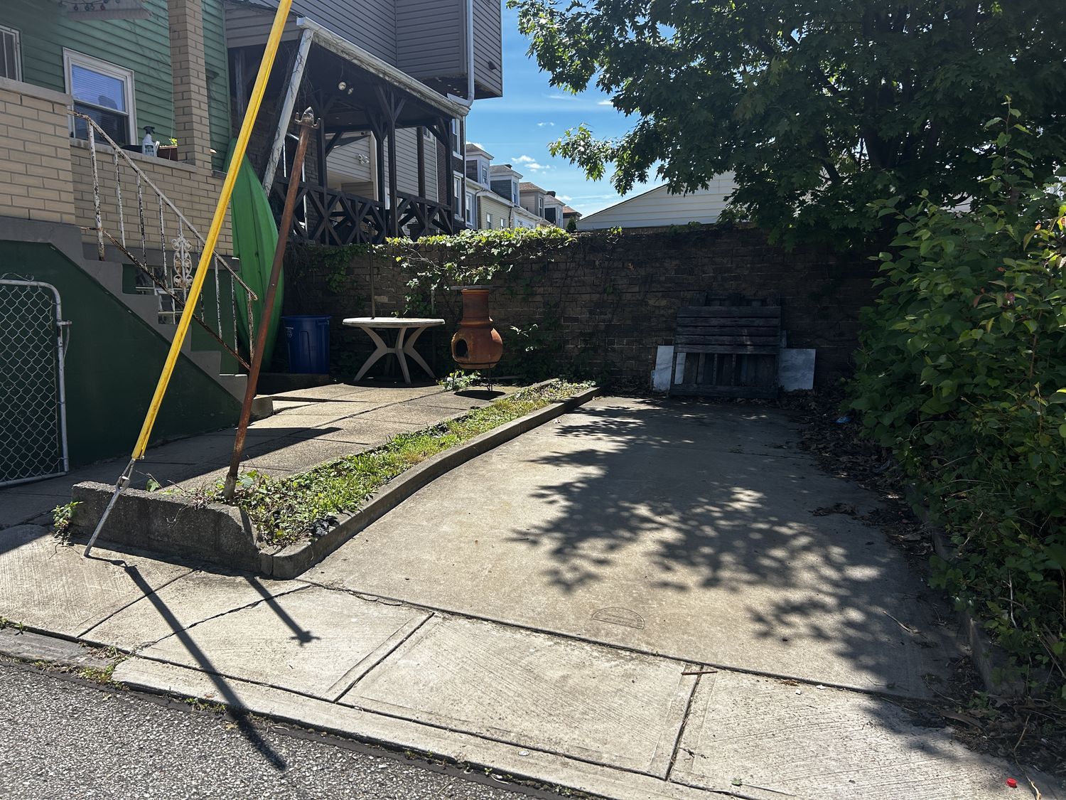 312 Ella Street