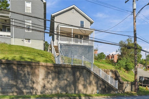 Homes For Sale - 534 S Central Ave Ave<br/> Canonsburg, PA 15317
