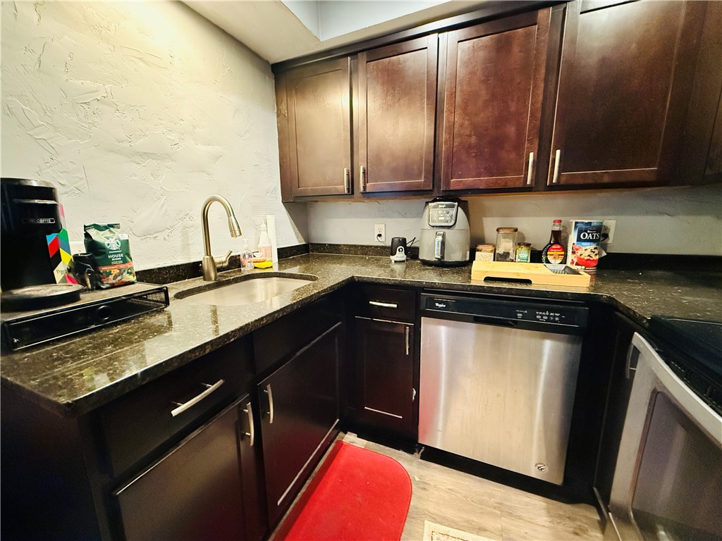 Sharpsburg, Pennsylvania 15215, United States, 1 Bedroom Bedrooms, ,1 BathroomBathrooms,Residential,Active,5670