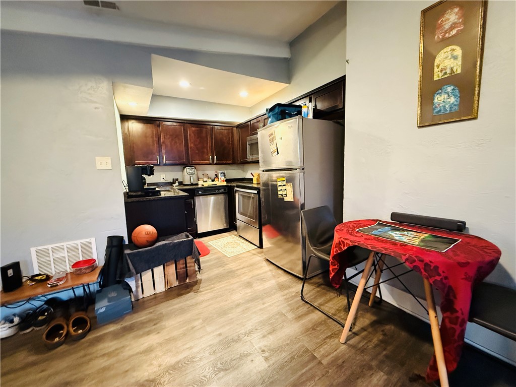 Sharpsburg, Pennsylvania 15215, United States, 1 Bedroom Bedrooms, ,1 BathroomBathrooms,Residential,Active,5670