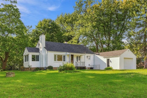 Photo for 160 Gateway Ave