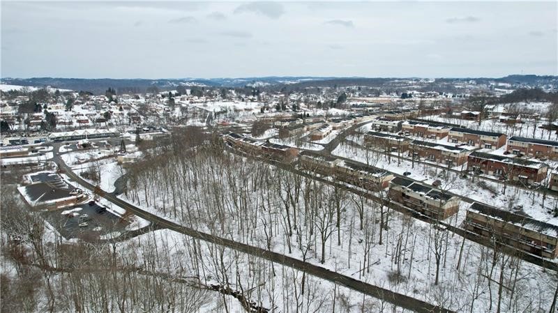 Caruthers Lane, Irwin, Pennsylvania image 3