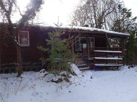 Photo of 301 S Center Ave, New Stanton, PA 15672 (MLS # 1733717)