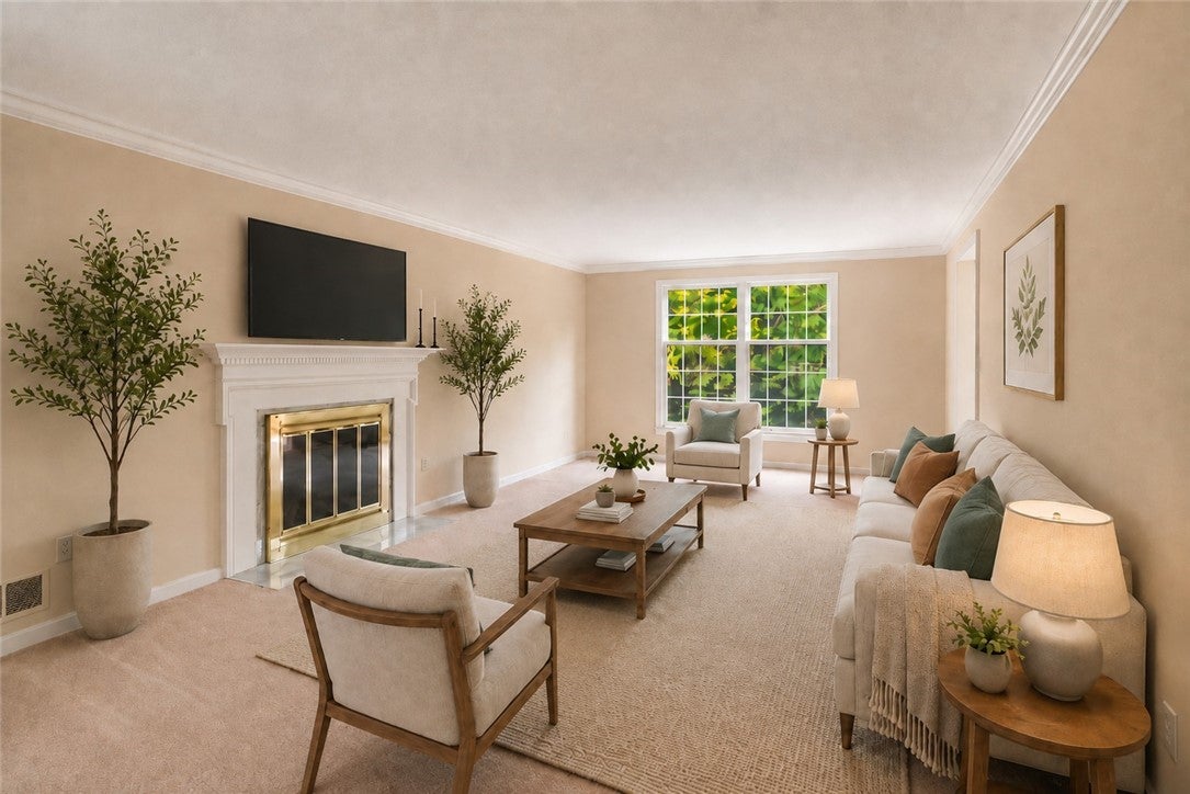 130 Laurelwood Dr