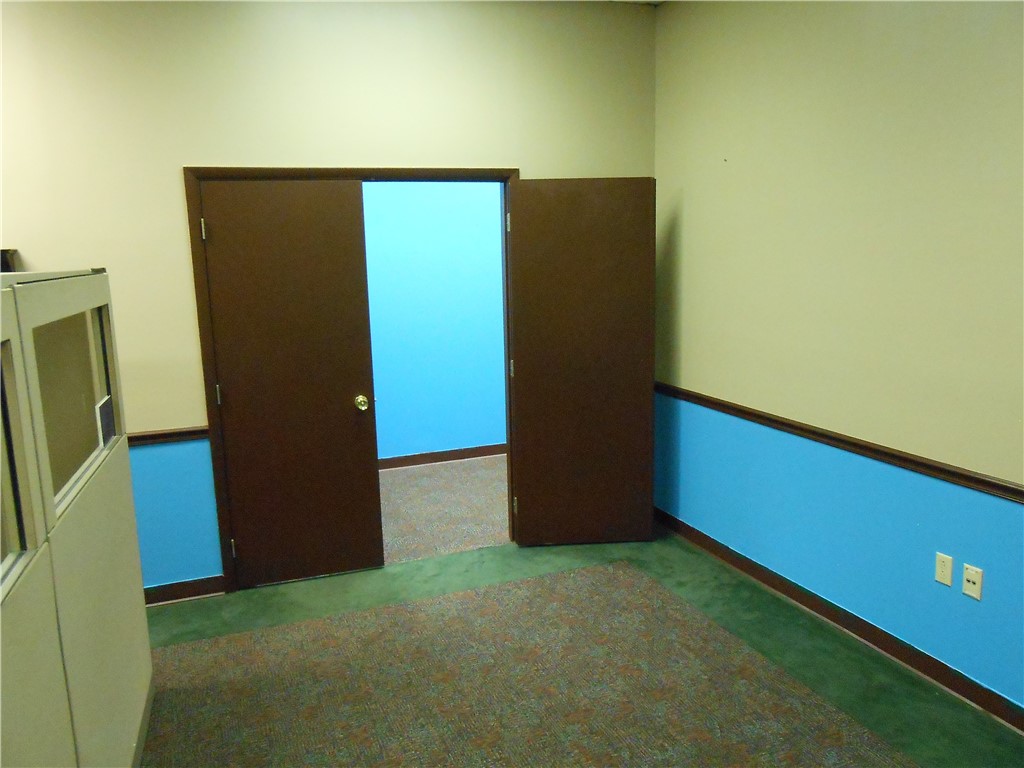 Pleasant Hills, Pennsylvania 15236, United States, ,Residential,Active,46225