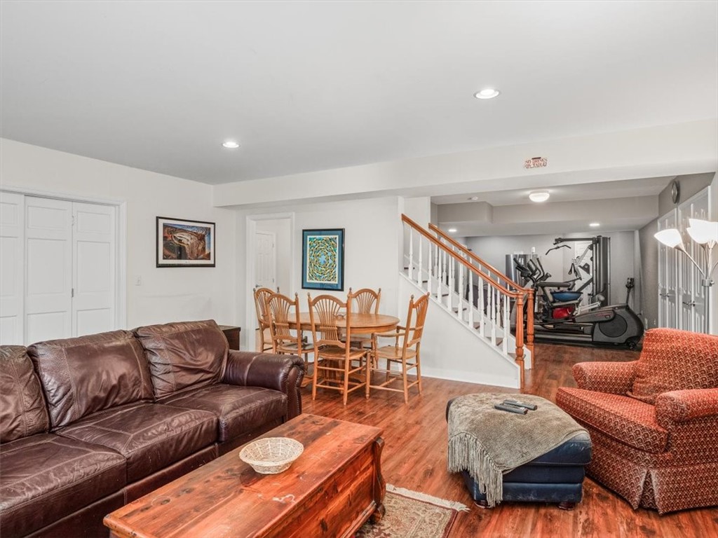 7008 Fair Oaks Dr Dr, Murrysville, Pennsylvania image 16